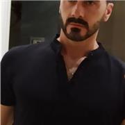 Amante e appassionato di matematica, serio e ironico. Non pesante